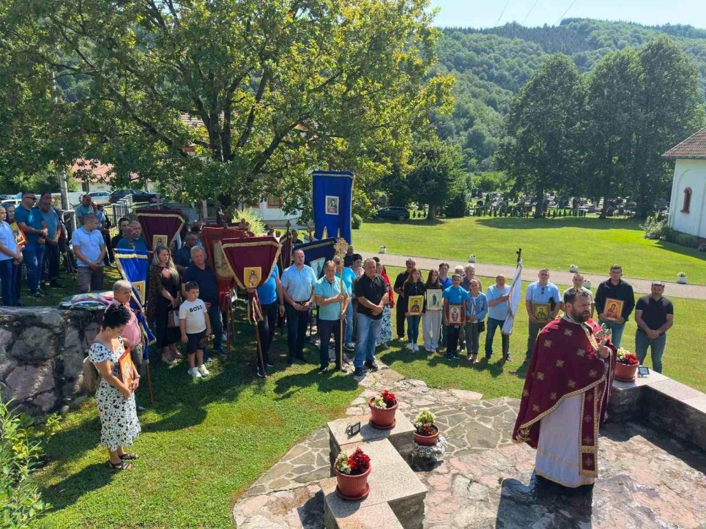 Služen parastos srpskim borcima iz Grabovice